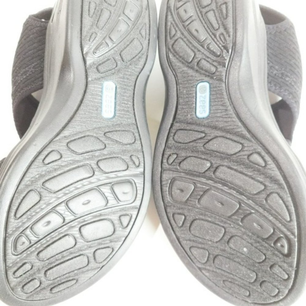 BZees Dream Wedge Sandals -8W - Picture 6 of 7